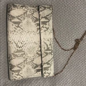 Clutch/shoulder bag